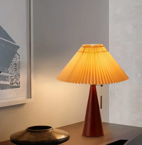 Akira Vintage Lamp